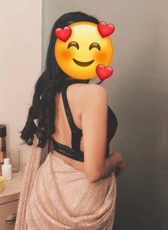 Maria - escort in Cairo Photo 1 of 3