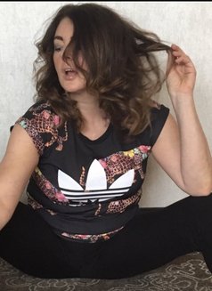 Maria English therapist Singapore - masseuse in Singapore Photo 3 of 3