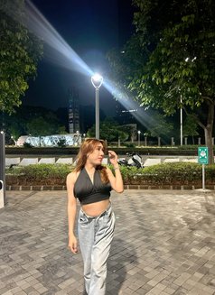 Maria Erika - Acompañantes transexual in Jakarta Photo 4 of 10