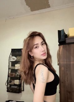 Maria Erika - Acompañantes transexual in Jakarta Photo 5 of 10