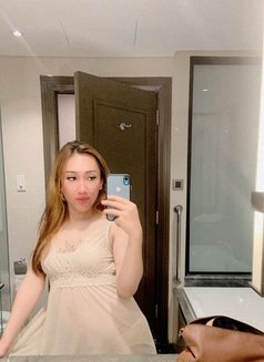 Maria Erika - Acompañantes transexual in Jakarta Photo 10 of 10