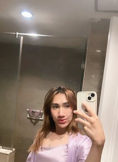 Maria Erika - Transsexual escort in Jakarta Photo 9 of 10