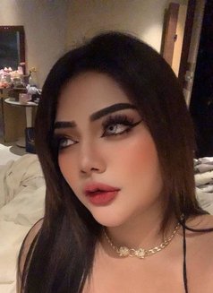 Maria - puta in Abu Dhabi Photo 3 of 3