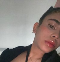 María - escort in Monaco