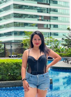 Maria - puta in Manila Photo 1 of 19
