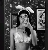 Maria - escort in Manila