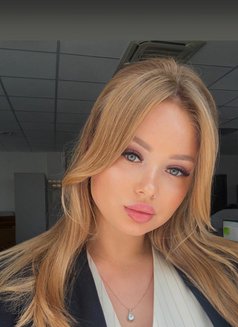 Maria Fresh - escort in Dubai Photo 12 of 14