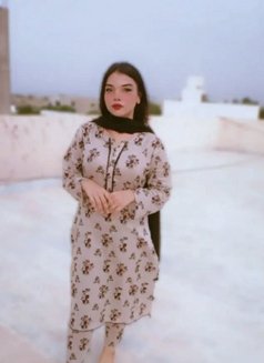 Maria - escort in Sharjah Photo 1 of 1