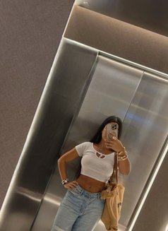 Maria - puta in Dubai Photo 5 of 5