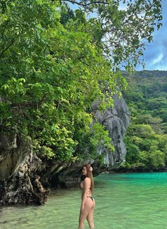 Tight juicy Cayyla - escort in Singapore Photo 7 of 7