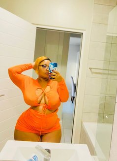 Maria - escort in Muscat Photo 6 of 7