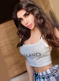 MARIA - Transsexual escort in Beirut Photo 18 of 18