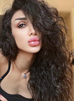MARIA - Acompañantes transexual in Beirut Photo 2 of 13