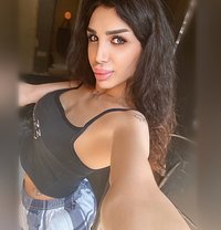 MARIA - Transsexual escort in Beirut Photo 14 of 14