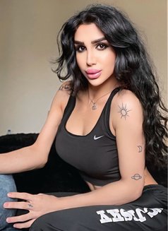 MARIA - Transsexual escort in Beirut Photo 6 of 12