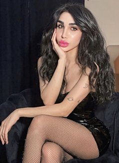 MARIA - Transsexual escort in Beirut Photo 4 of 25