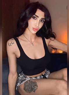 MARIA - Transsexual escort in Beirut Photo 24 of 25