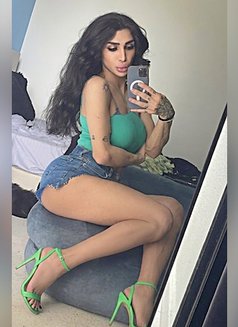 MARIA - Transsexual escort in Beirut Photo 3 of 26
