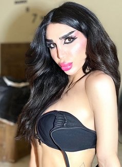 MARIA - Transsexual escort in Beirut Photo 3 of 10