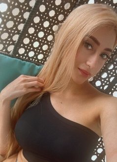 Maria Luisa - escort in Dubai Photo 3 of 5