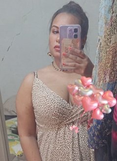 Maria Malik - escort in Karāchi Photo 2 of 6