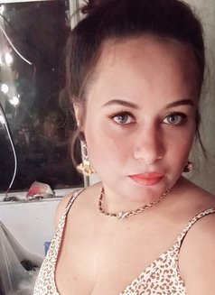 Maria Malik - escort in Karāchi Photo 3 of 6