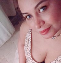 Maria Malik - escort in Karāchi