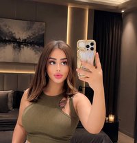 Maria - puta in Dubai Photo 2 of 8