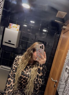 Maria - escort in Dubai Photo 4 of 11