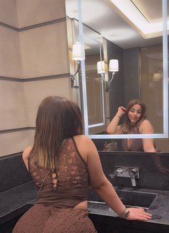 Maria - escort in Dubai Photo 5 of 11