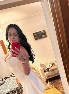 Maria Paula - masseuse in Bareilly Photo 1 of 2