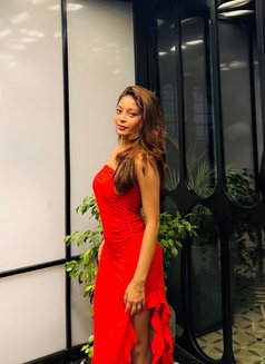 Maria Poi - escort in Taipei Photo 3 of 4