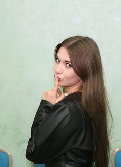 Maria - escort in Dubai Photo 8 of 10