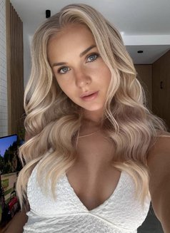 Maria - escort in Phuket Photo 8 of 8