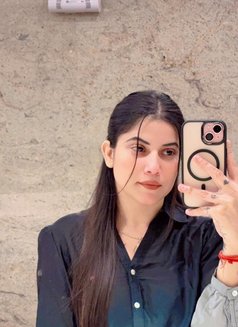 Maria - escort in Pune Photo 10 of 12