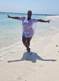 Maria - escort in Bangkok Photo 2 of 3