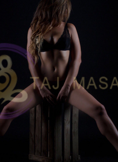 Maria all natural nude Tantra - masseuse in Madrid Photo 6 of 9