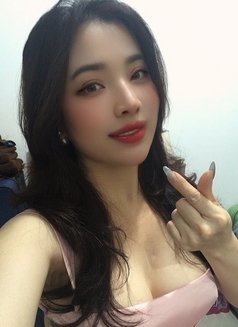 Maria - puta in Abu Dhabi Photo 5 of 8