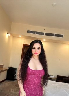 Maria - escort in Muscat Photo 8 of 20