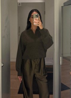 Maria - escort in Muscat Photo 4 of 4