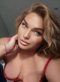 Maria - escort in Chişinău Photo 9 of 10