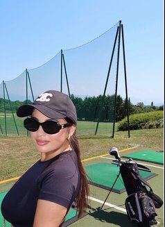 María - puta in Dubai Photo 7 of 8