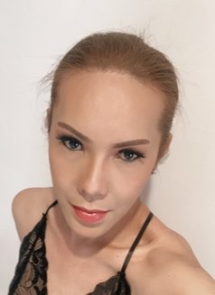 SALT - Transsexual escort in Bangkok Photo 9 of 15