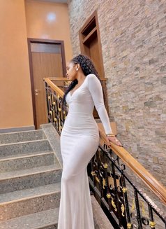 Mariah - escort in Noida Photo 5 of 7