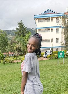 Mariam - puta in Kisii Photo 2 of 2