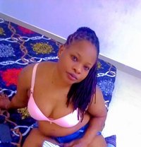 Mariam - escort in Muscat