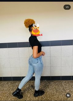 Mariam - escort in Nairobi Photo 9 of 9