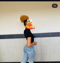 Mariam - puta in Nairobi Photo 9 of 9