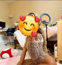 Candy - escort in Nairobi Photo 5 of 6