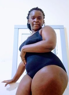 Mariam - escort in Riyadh Photo 4 of 4